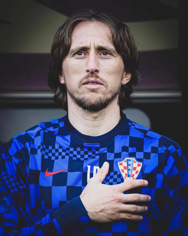 勇士官方：库里恢复进展良好，已经开始进行个人场上训练