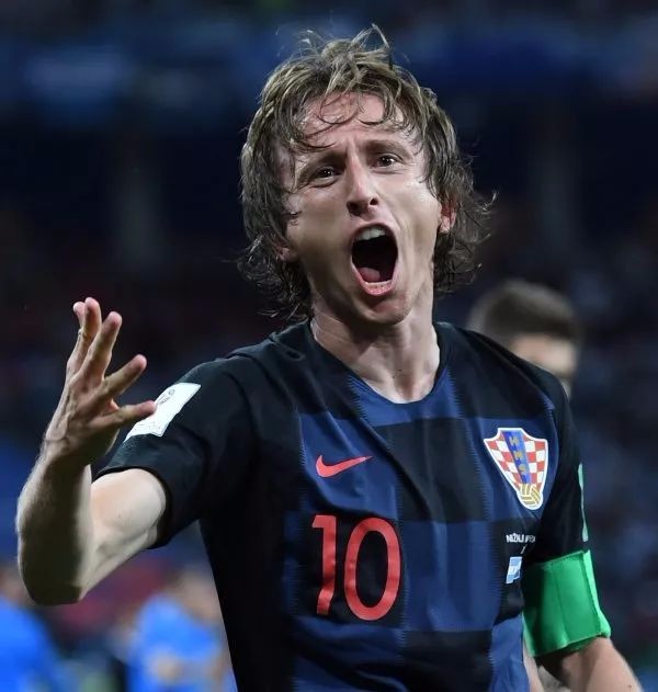 齐沃：踢完凯拉特后我对球队的训话？今晚我们会看到有没有效