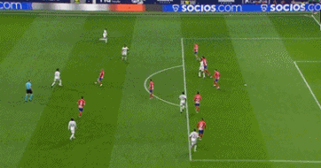 TA：曼城明夏可能签右后卫和右边锋，他们仍在关注利夫拉门托