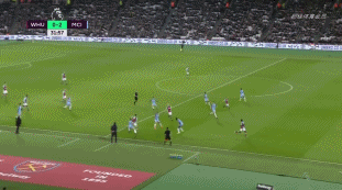 实现中超三连冠、队史第4冠，海港官方社媒发文庆祝